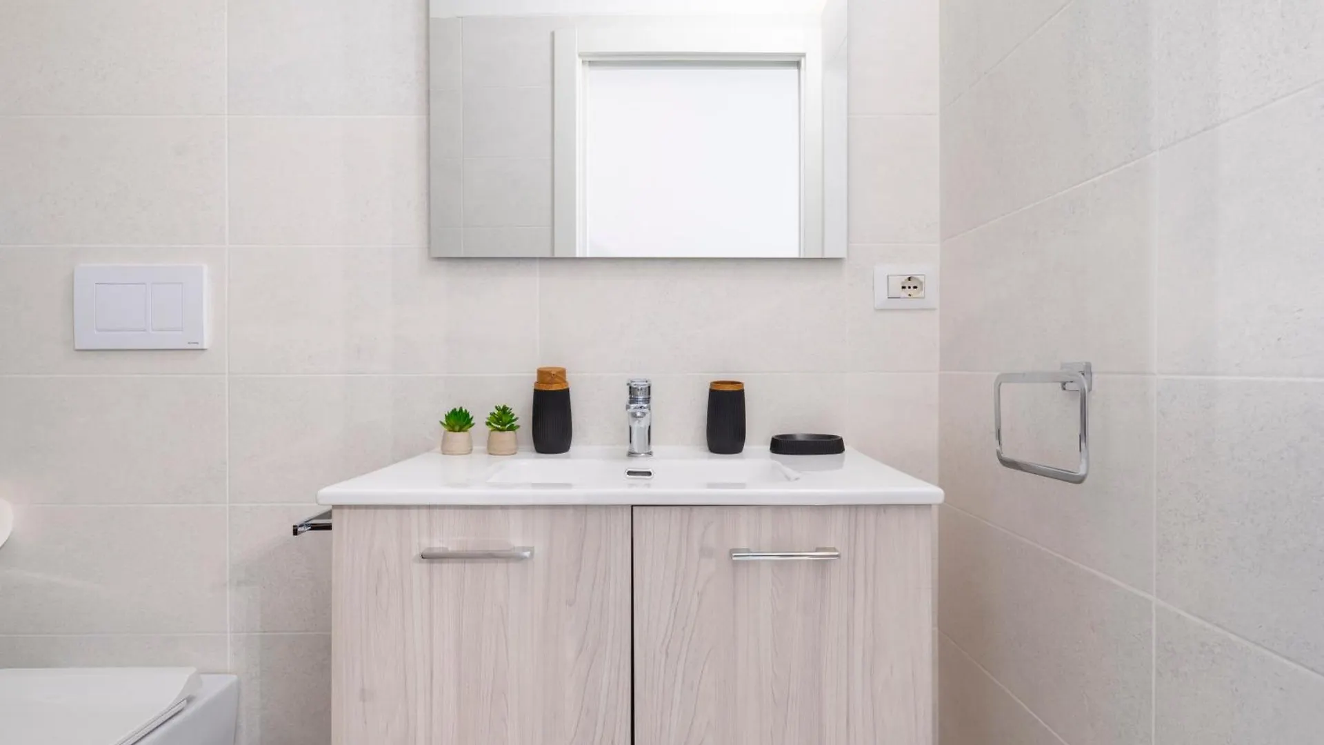 Ihost Apartment - Cislaghi 4 Milano
