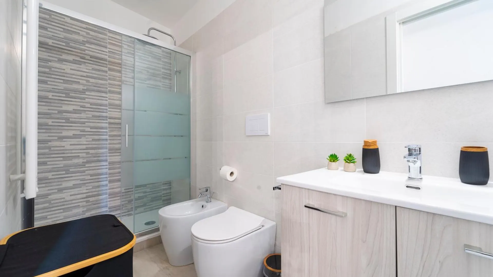 Ihost Apartment - Cislaghi 4 Milano